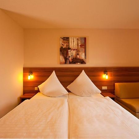 Astay Hotel Greding Eksteriør bilde